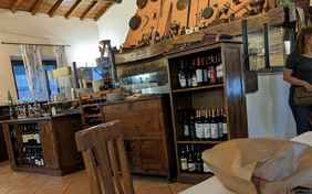 Der große alte Steinofen im Restaurant verspricht die leckerste Pizza